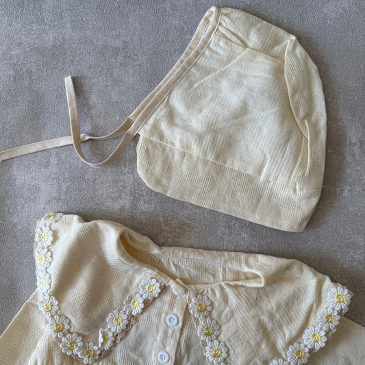 Romper met madeliefjes