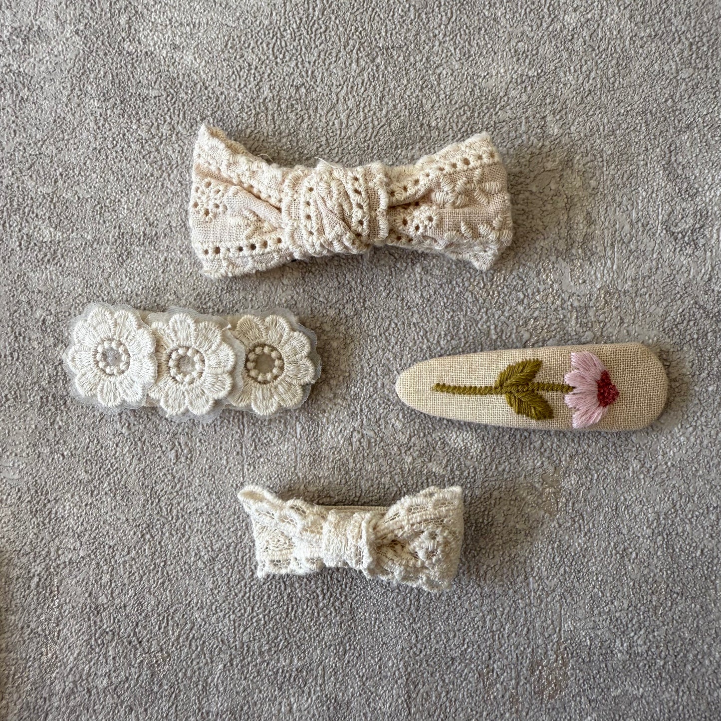 Lace hair clips style 2