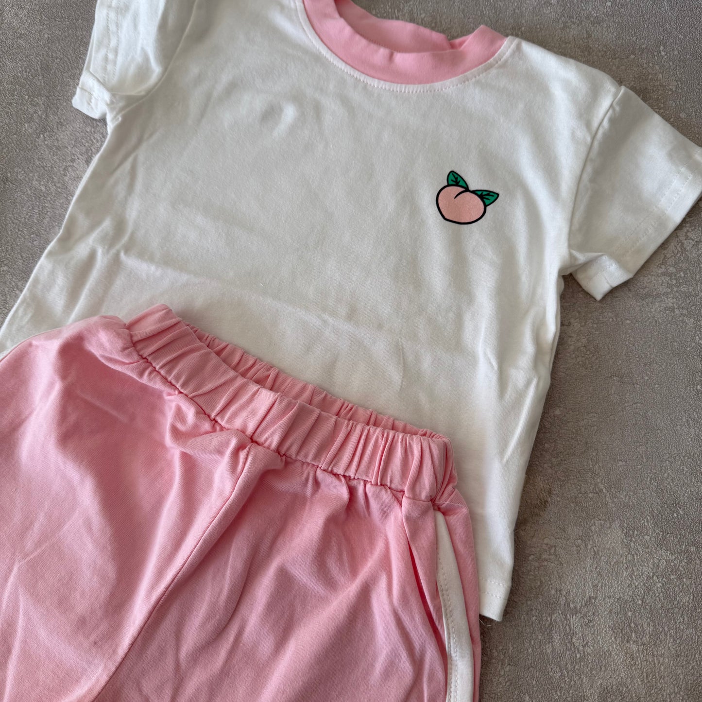 Casual setje met perzik