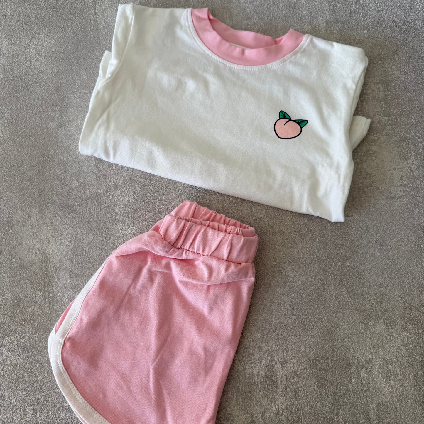 Casual setje met perzik