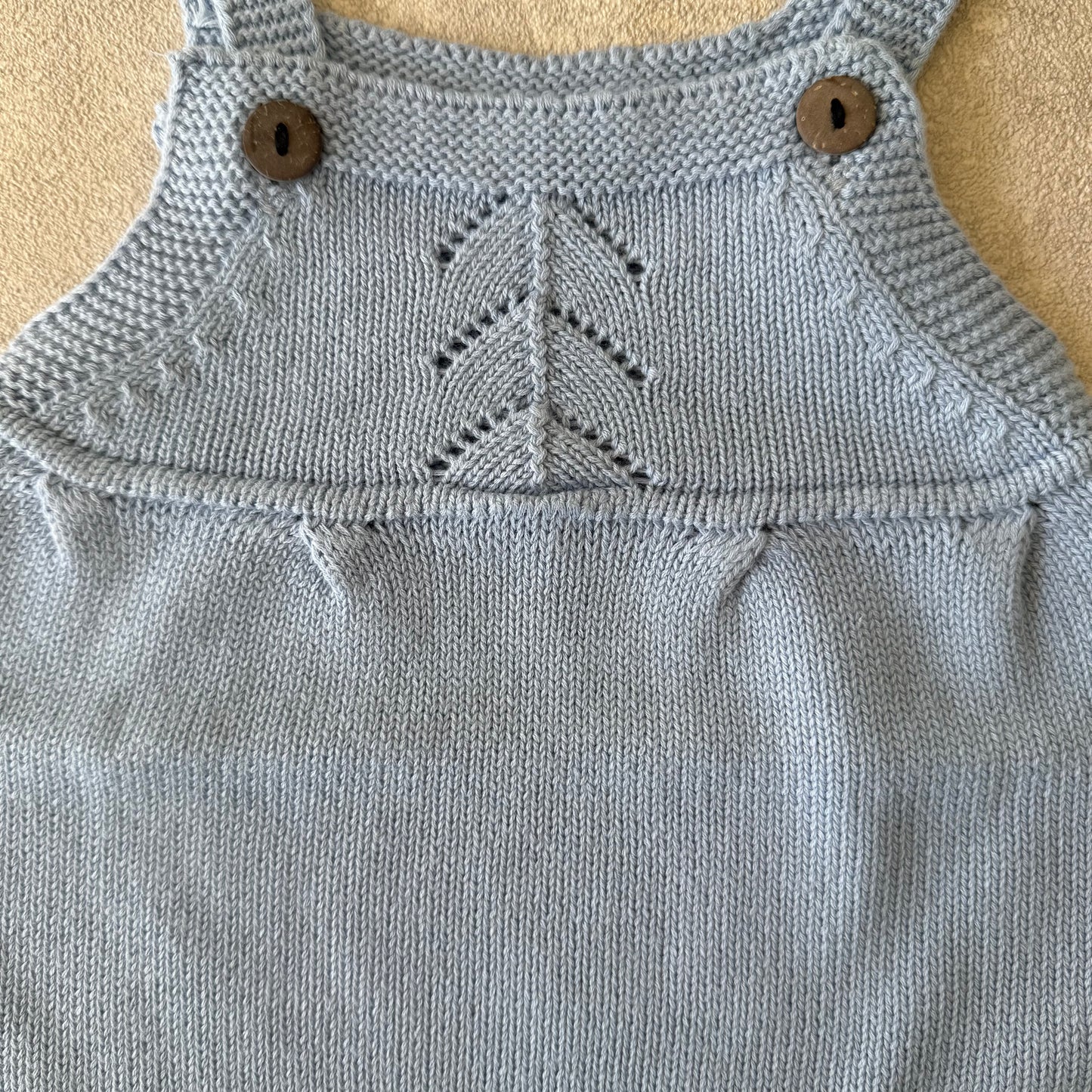 Blauw gebreid rompertje