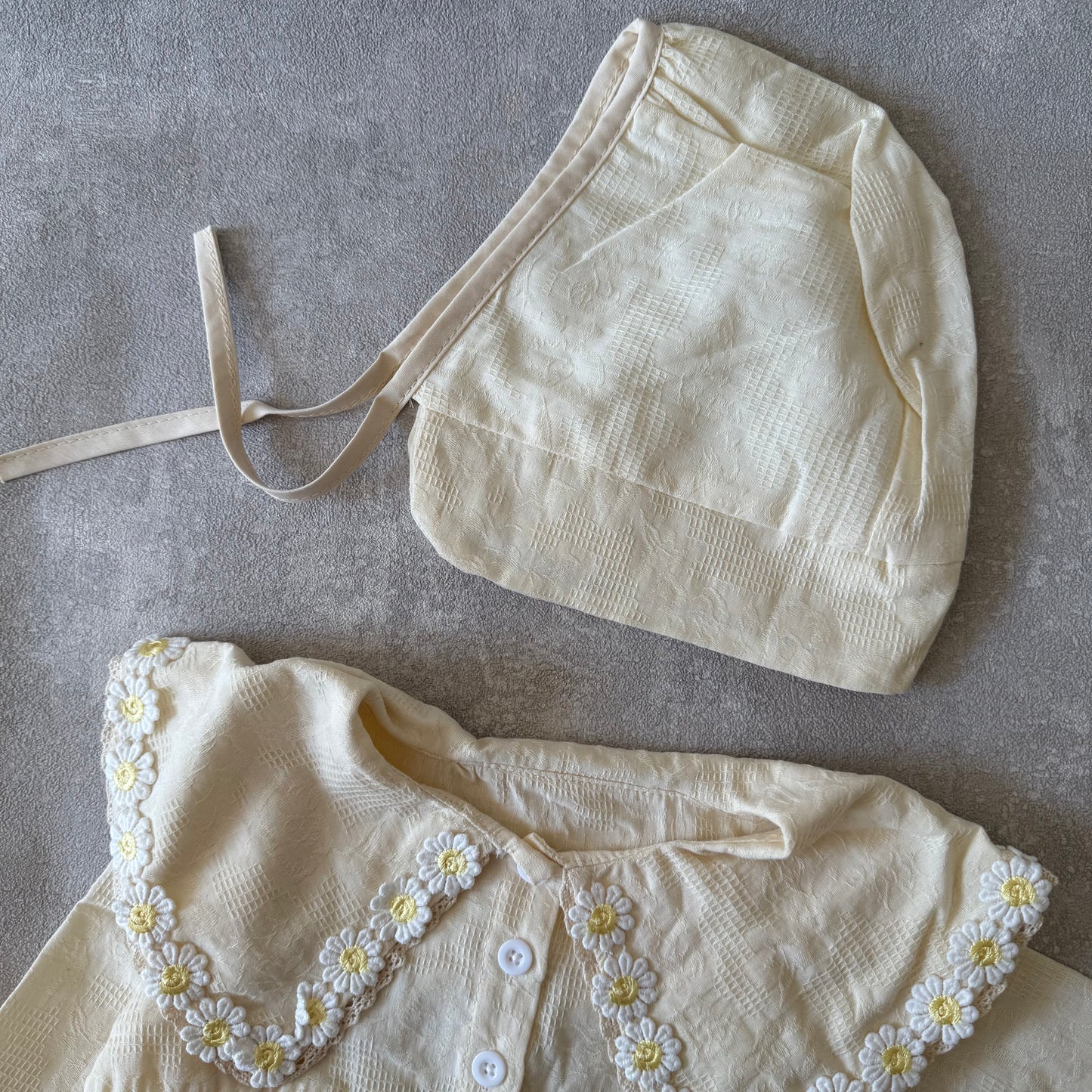 Romper met madeliefjes