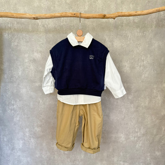 Set met broek, shirt en vest